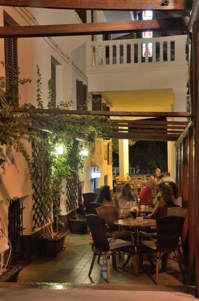 Hostal Atlanta 엘아레날 외부 사진