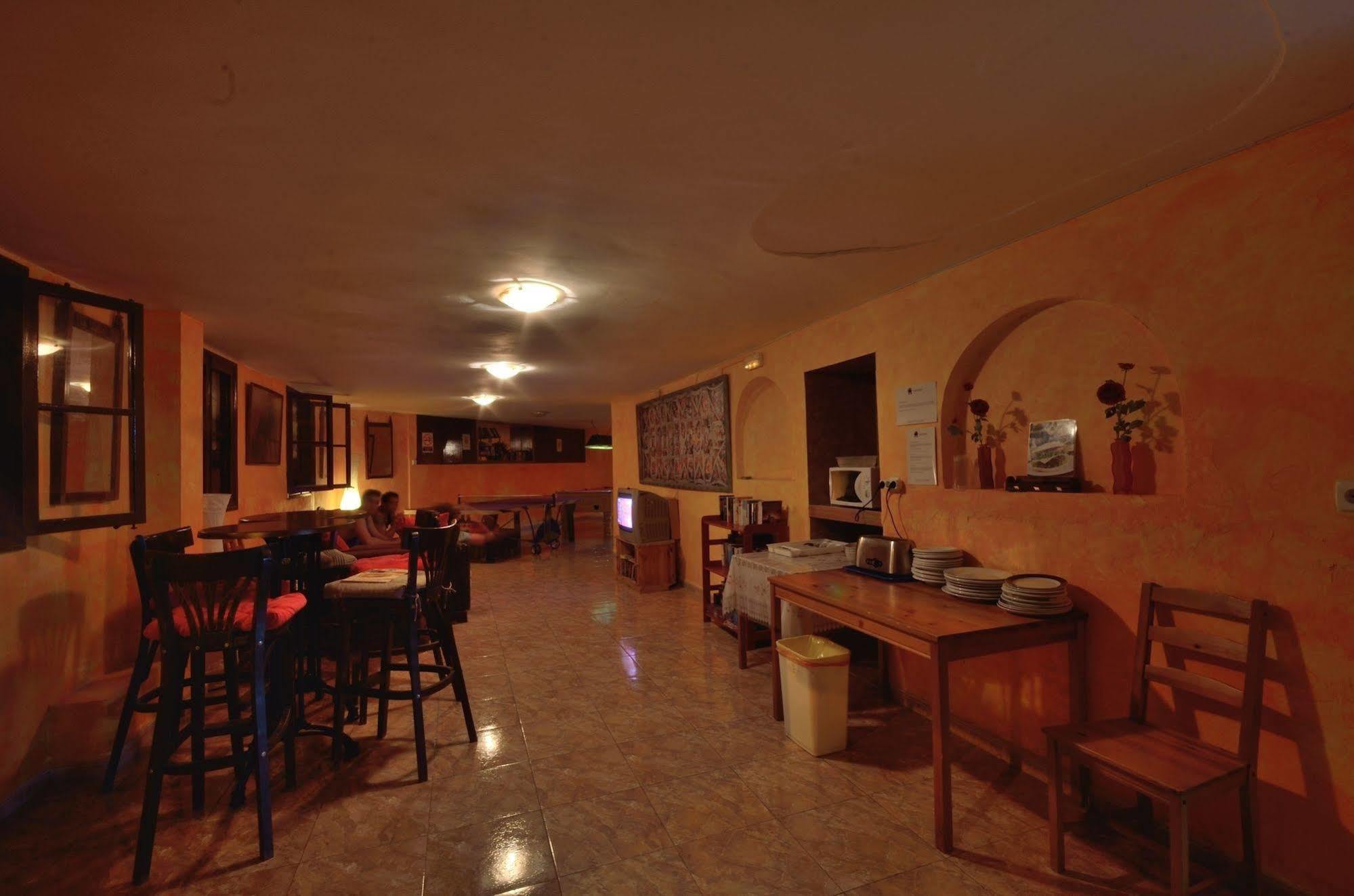 Hostal Atlanta 엘아레날 외부 사진